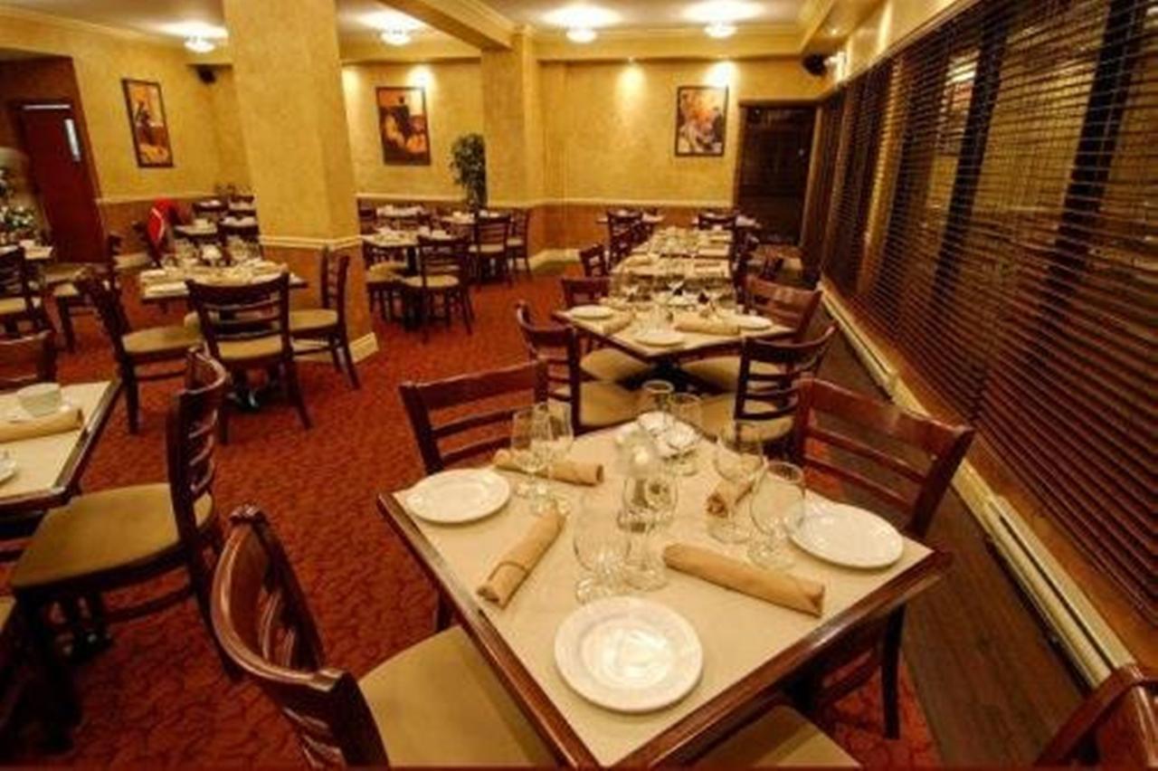 Auberge Royal Versailles Монреаль Номер фото